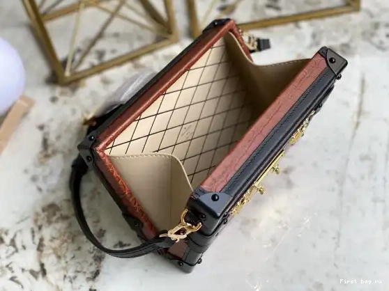 Frstbag ru VUITTON MALLE PETITE LOUIS 0521